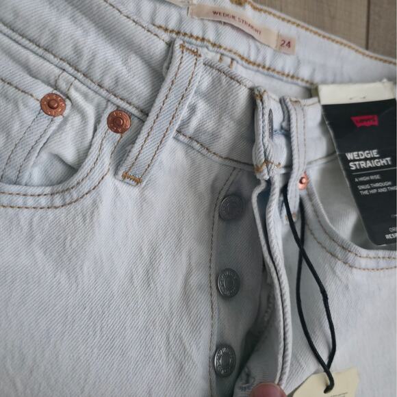 Levi's Wedgie Straight Ankle Light Wash Button Fly Jeans Women Sz 24 x 28 - Picture 7 of 15